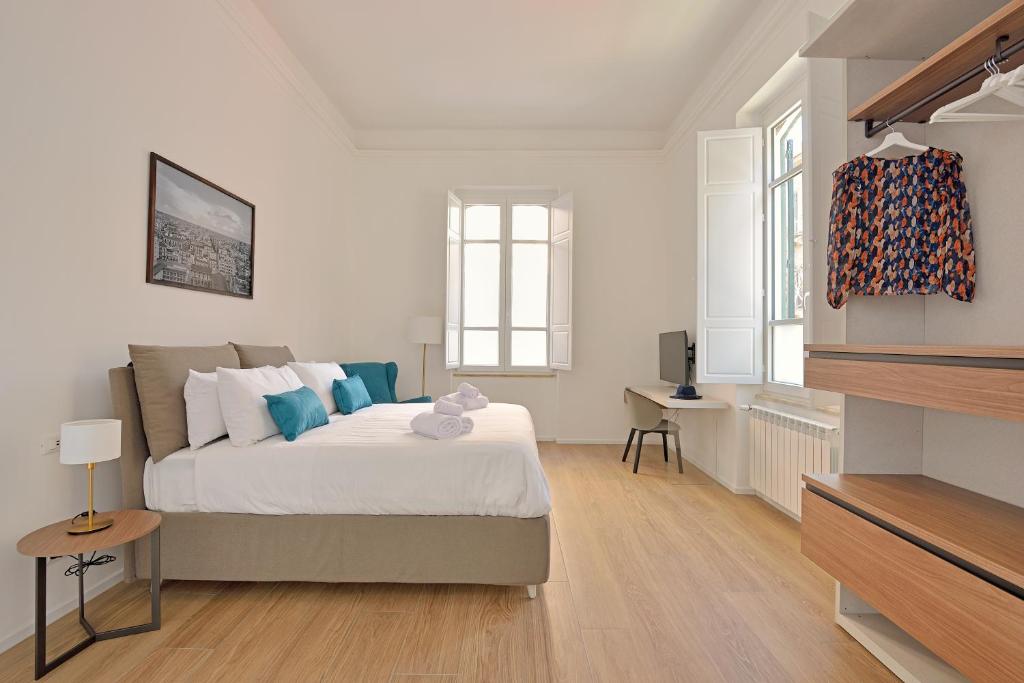 Palazzo Gregorietti Boutique Apartments - Via Nicolò Garzilli 30 Palermo