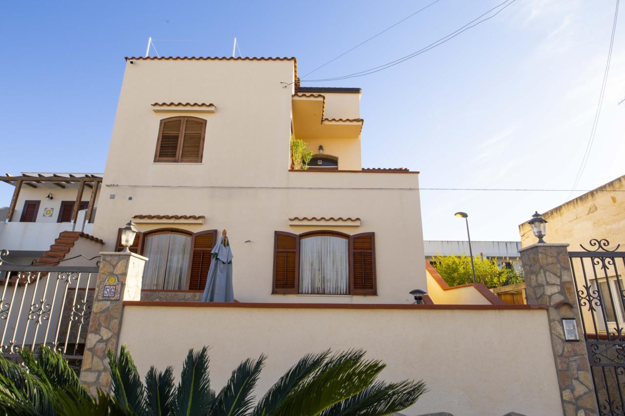 Casa Cavour - con veranda esterna - San Vito Lo Capo